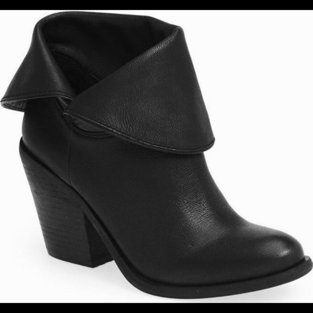 Lucky Brand New Ethann black ankle boots